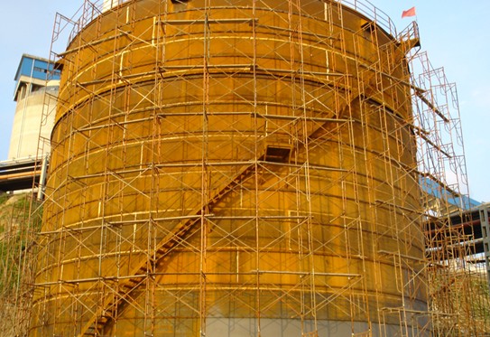 “門式腳手架,搭建有序,忙中不亂”